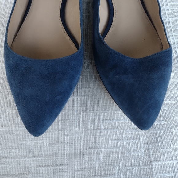 Tory Burch Women's Elizabeth Suede Gold Pin Accent Pointed Flat Blue Pumps 11 - Picture 2 of 12
